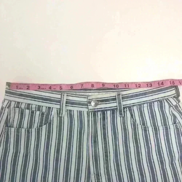 American Eagle Blue White Faded Stripes Shorts - Picture 8 of 11